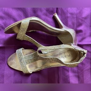 Metallic Gold Katreenia High Heels by Rampage, sz 7 - 3.5” heel